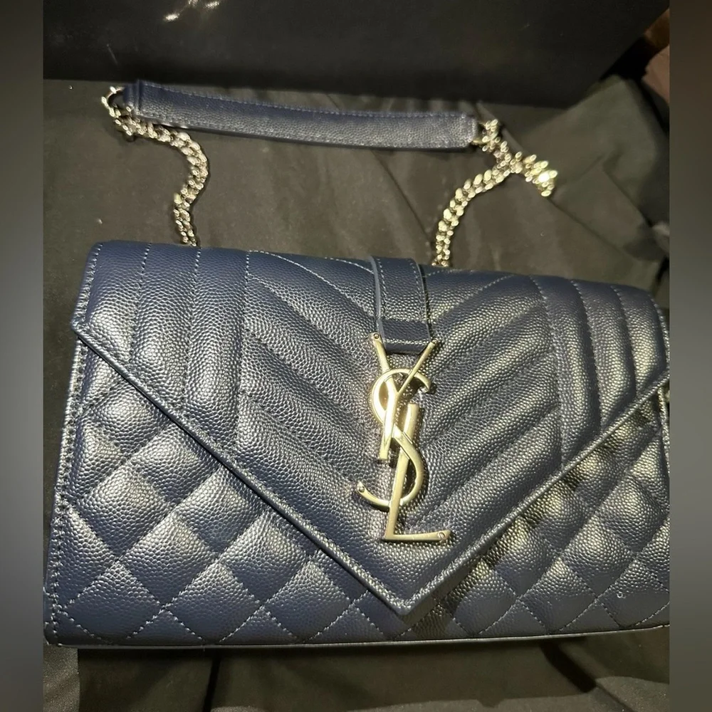 YSL handbag - Picture 2 of 3